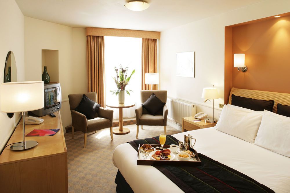 Maldron Hotel Dublin Airport Cloghran Exteriör bild