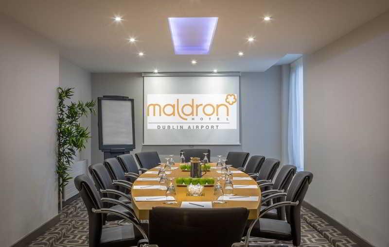 Maldron Hotel Dublin Airport Cloghran Exteriör bild