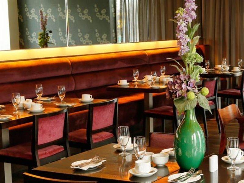 Maldron Hotel Dublin Airport Cloghran Exteriör bild