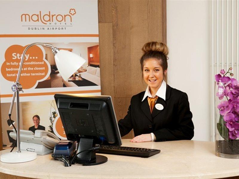 Maldron Hotel Dublin Airport Cloghran Exteriör bild