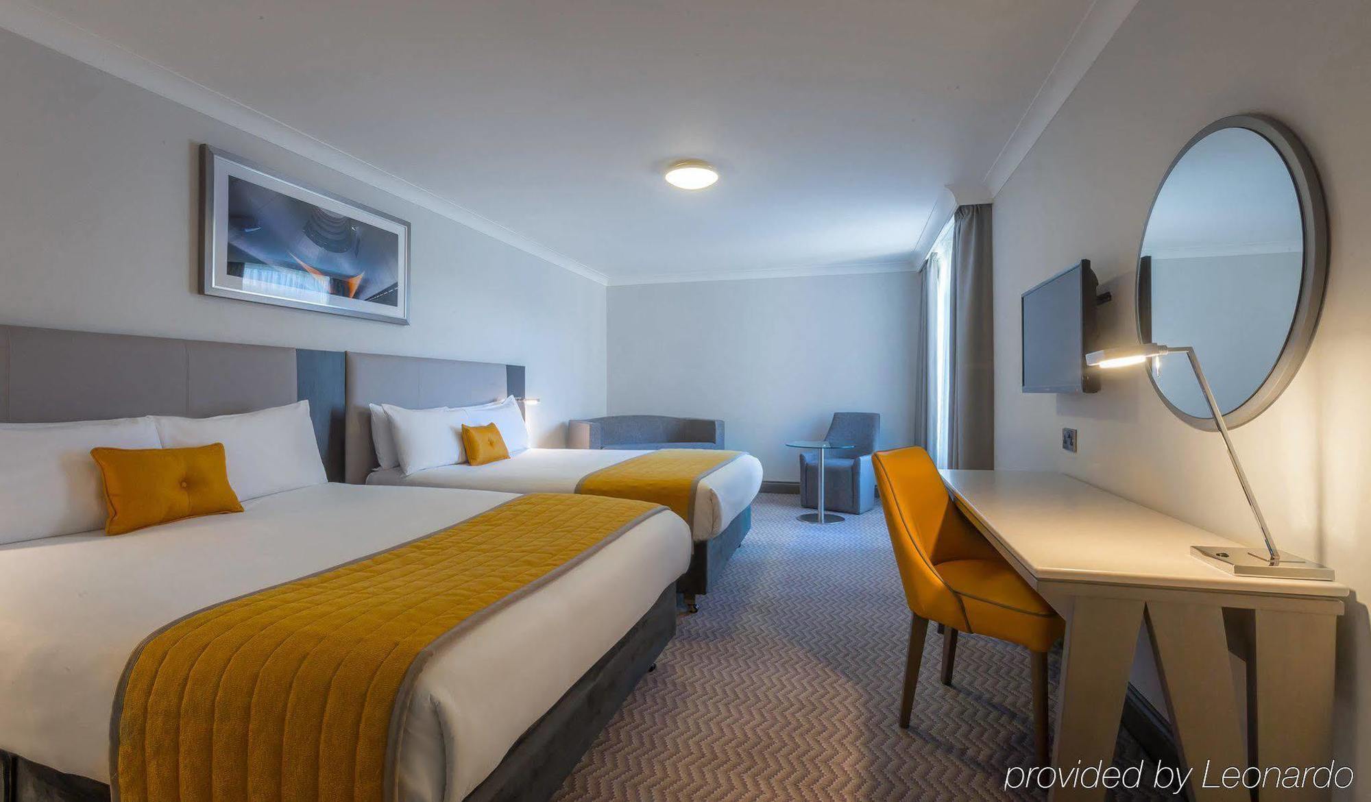 Maldron Hotel Dublin Airport Cloghran Exteriör bild